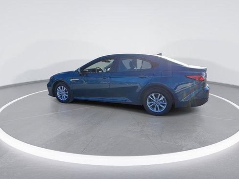 Certified 2025 Toyota Camry LE image 8