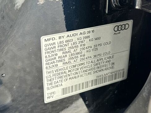 Used 2017 Audi Q7 3.0T Premium Plus w/ Premium Plus Package image 29