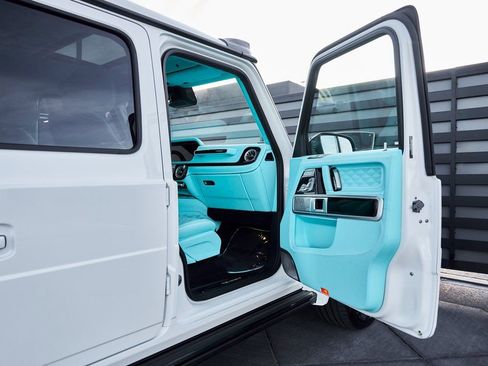 Used 2025 Mercedes-Benz G 63 AMG 4MATIC image 33