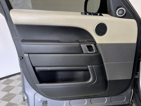 Used 2020 Land Rover Range Rover Sport HSE Dynamic image 10