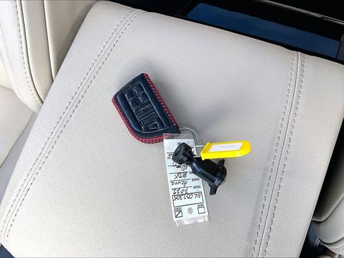 Used 2022 Acura MDX FWD image 14