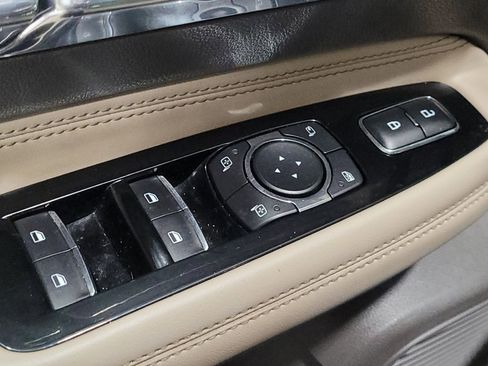 Used 2022 Lincoln Corsair AWD w/ Premium Package image 27