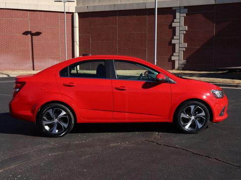 Used 2017 Chevrolet Sonic Premier image 28