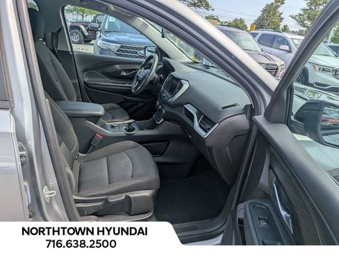 Used 2023 GMC Terrain SLE w/ Driver Convenience Package AWD/4WD image 35