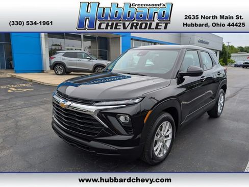 Used 2024 Chevrolet TrailBlazer LS FWD image 1