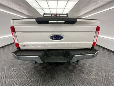 Used 2019 Ford F250 Lariat w/ Chrome Package image 21