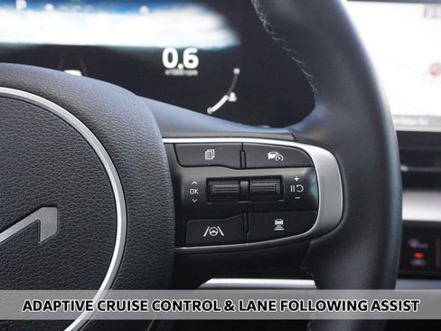 Used 2024 Kia Sportage SX FWD image 6