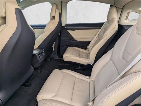 Used 2017 Tesla Model X P100D image 18