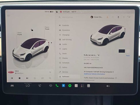 Used 2022 Tesla Model Y Long Range AWD/4WD image 24
