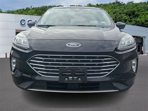 Certified 2022 Ford Escape Titanium w/ Titanium Elite Package image 2