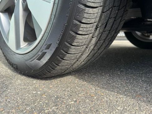 Certified 2025 Audi Q5 2.0T Premium w/ Convenience Plus Package image 9