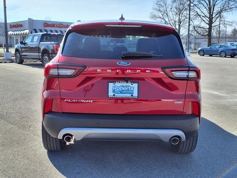 Certified 2025 Ford Escape Platinum w/ Premium Technology Package image 4