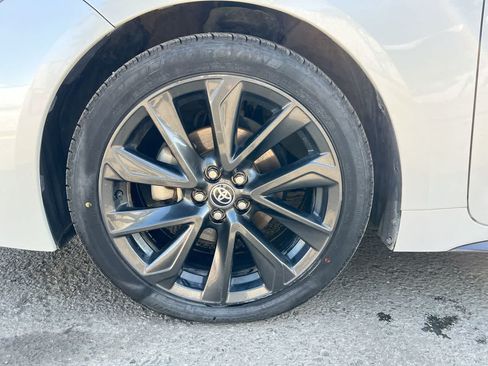 Used 2023 Toyota Corolla SE w/ SE Premium Package FWD image 10