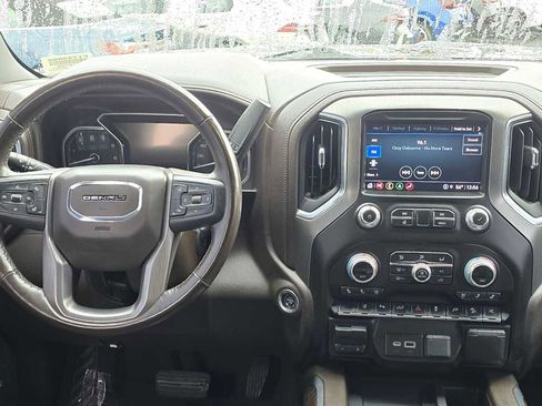 Used 2022 GMC Sierra 3500 Denali w/ Denali Ultimate Package image 22