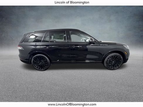 New 2026 Lincoln Aviator Reserve AWD/4WD image 8