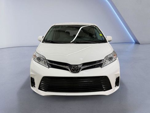 Used 2019 Toyota Sienna LE FWD image 8