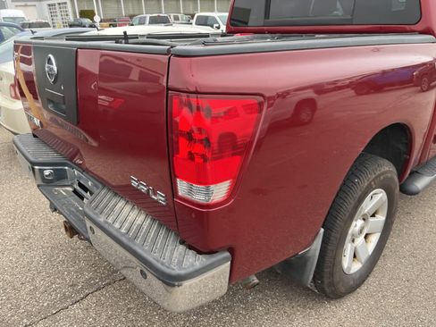 Used 2006 Nissan Titan LE w/ (S01) Side-Airbag Pkg w/ VDC image 16