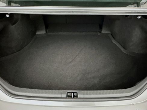 Used 2025 Toyota Camry XLE image 31