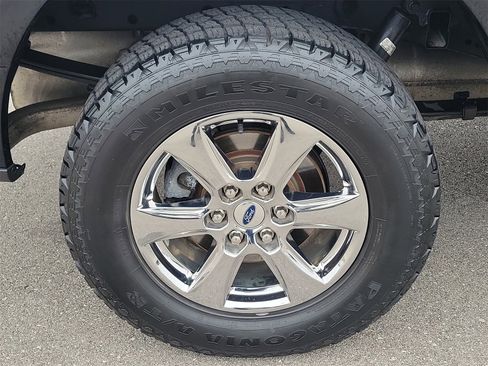 Used 2018 Ford F150 XLT w/ Equipment Group 302A Luxury image 5