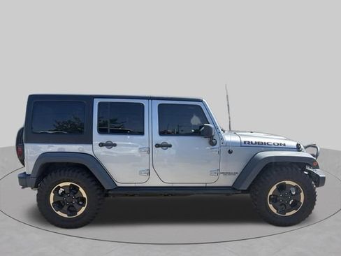 Used 2017 Jeep Wrangler Unlimited Rubicon AWD/4WD image 7