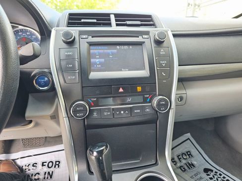 Used 2017 Toyota Camry LE FWD image 20
