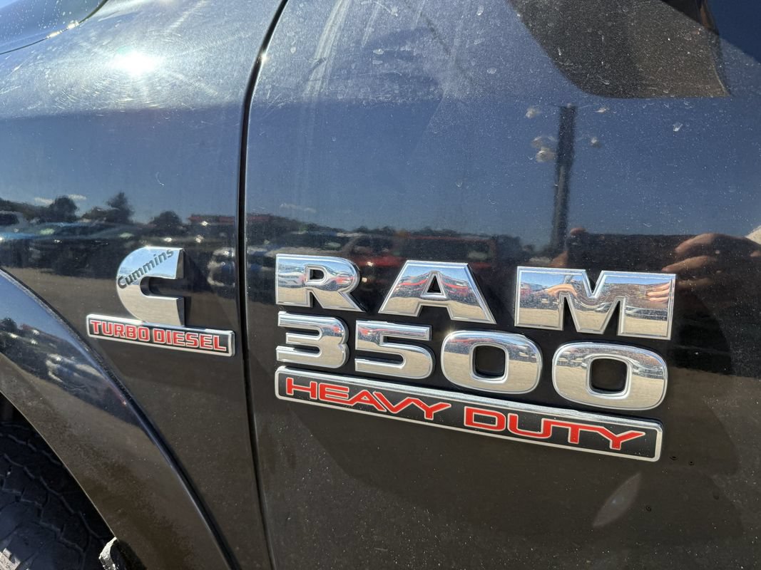 Used 2014 RAM 3500 Laramie AWD/4WD image 9