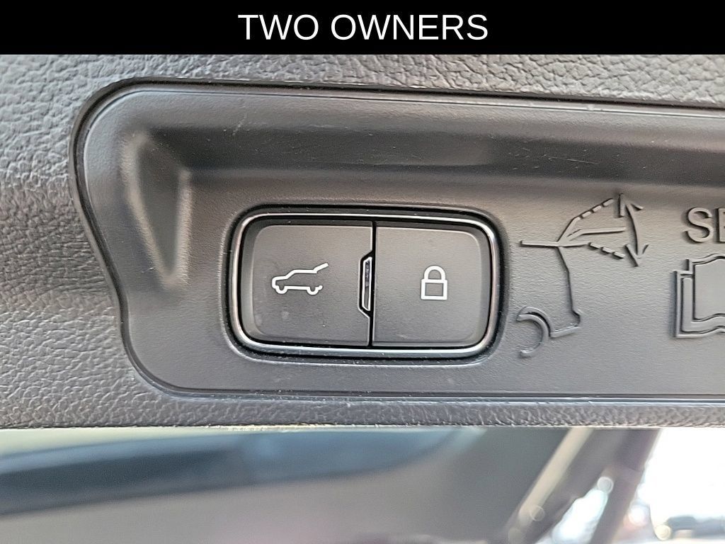 Used 2020 Ford Explorer Platinum AWD/4WD image 7