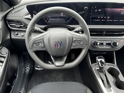 New 2026 Buick Envista Preferred w/ Advanced Safety Package FWD image 15