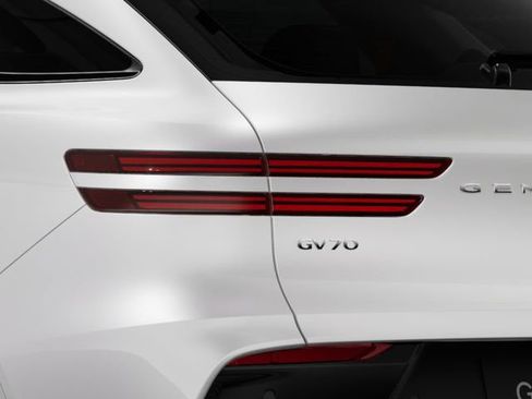 Certified 2026 Genesis GV70 2.5T image 10
