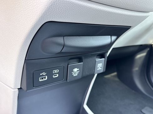 New 2026 Honda Odyssey Touring image 12