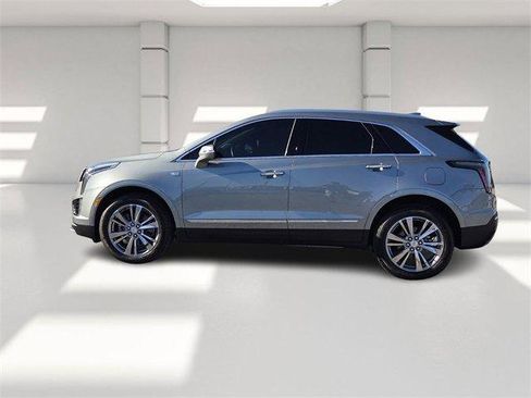 Certified 2024 Cadillac XT5 Premium Luxury image 2