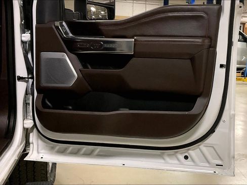 Used 2024 Ford F250 King Ranch w/ Chrome Package image 21