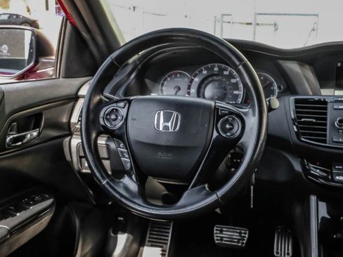 Used 2016 Honda Accord Sport image 25