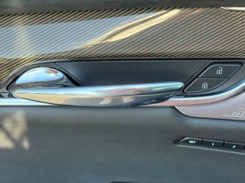 Certified 2024 Cadillac XT6 Premium Luxury w/ Platinum Package image 16