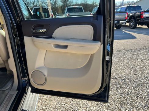 Used 2013 GMC Yukon XL Denali image 18