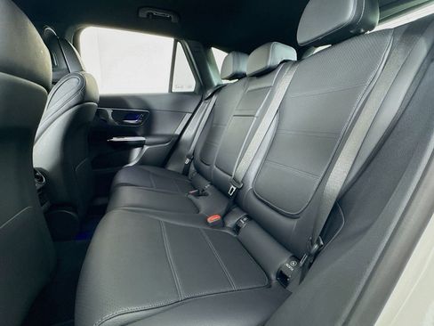 Certified 2026 Mercedes-Benz GLC 300 image 7