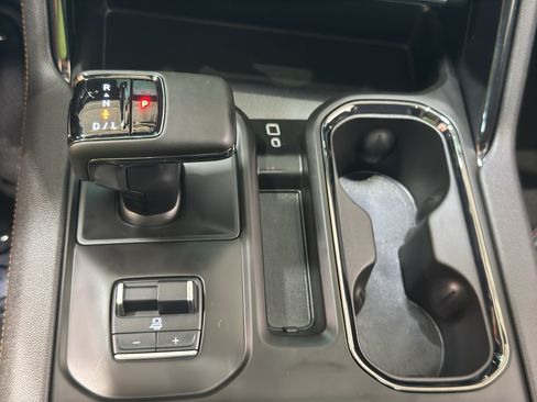Used 2025 GMC Sierra 1500 AT4 w/ AT4 Premium Package AWD/4WD image 35