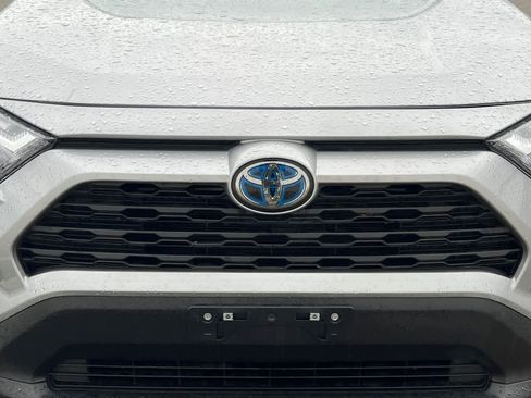 Used 2024 Toyota RAV4 LE image 12