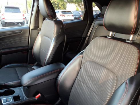 Used 2024 Ford Escape ST-Line w/ Tech Pack #1 AWD/4WD image 11