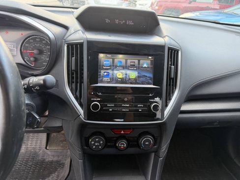 Used 2019 Subaru Crosstrek 2.0i Premium AWD/4WD image 24