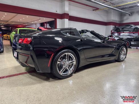 Used 2017 Chevrolet Corvette Stingray Coupe image 5
