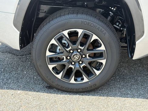 New 2026 Toyota Tundra Limited AWD/4WD image 17