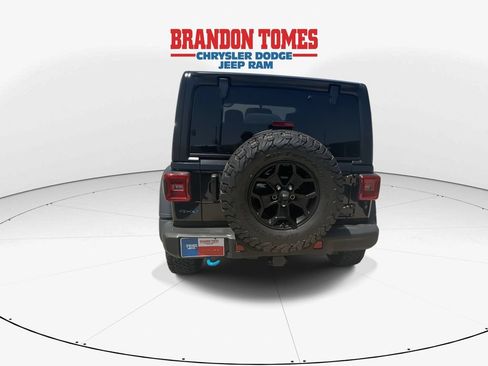 Used 2023 Jeep Wrangler Unlimited Rubicon 4xe AWD/4WD image 7