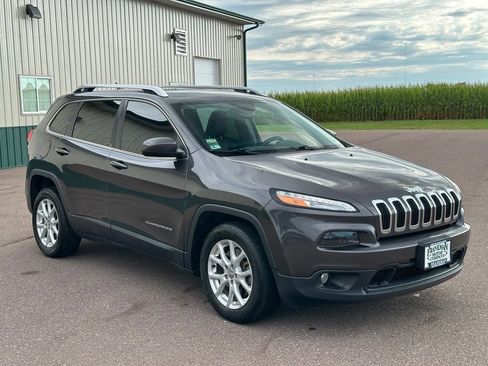 Used 2014 Jeep Cherokee Latitude FWD image 7