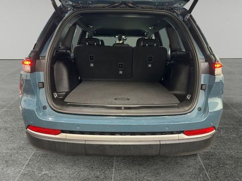 New 2026 Jeep Grand Cherokee Limited AWD/4WD image 13