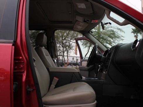 Used 2008 Ford Explorer XLT image 38