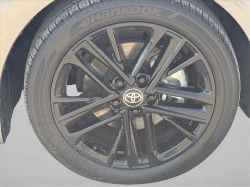 Used 2025 Toyota Camry SE FWD image 23