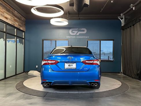 Used 2018 Toyota Camry XSE w/ Driver Assist Package FWD image 4