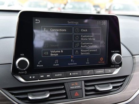 Certified 2025 Nissan Altima 2.5 SV image 14