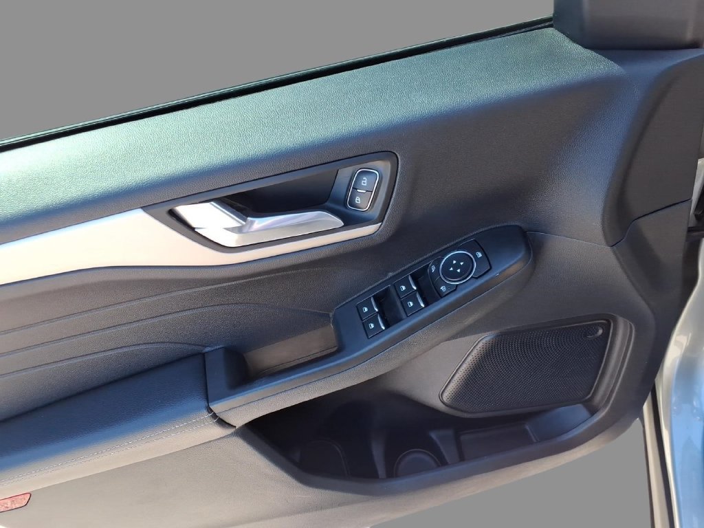 Certified 2022 Ford Escape SEL AWD/4WD image 18